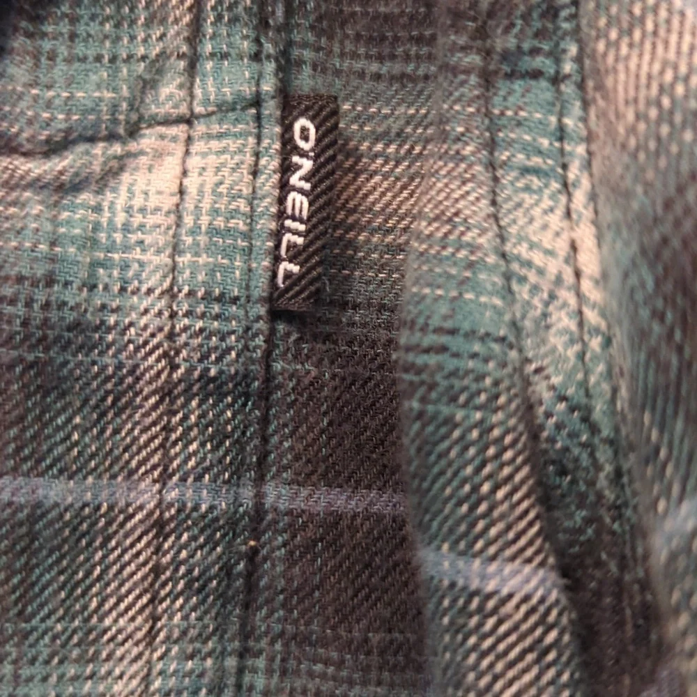 O'Neill men's flannel shirt. Teal, grey and baby blue plaid. Size L. - Picture 2 of 5